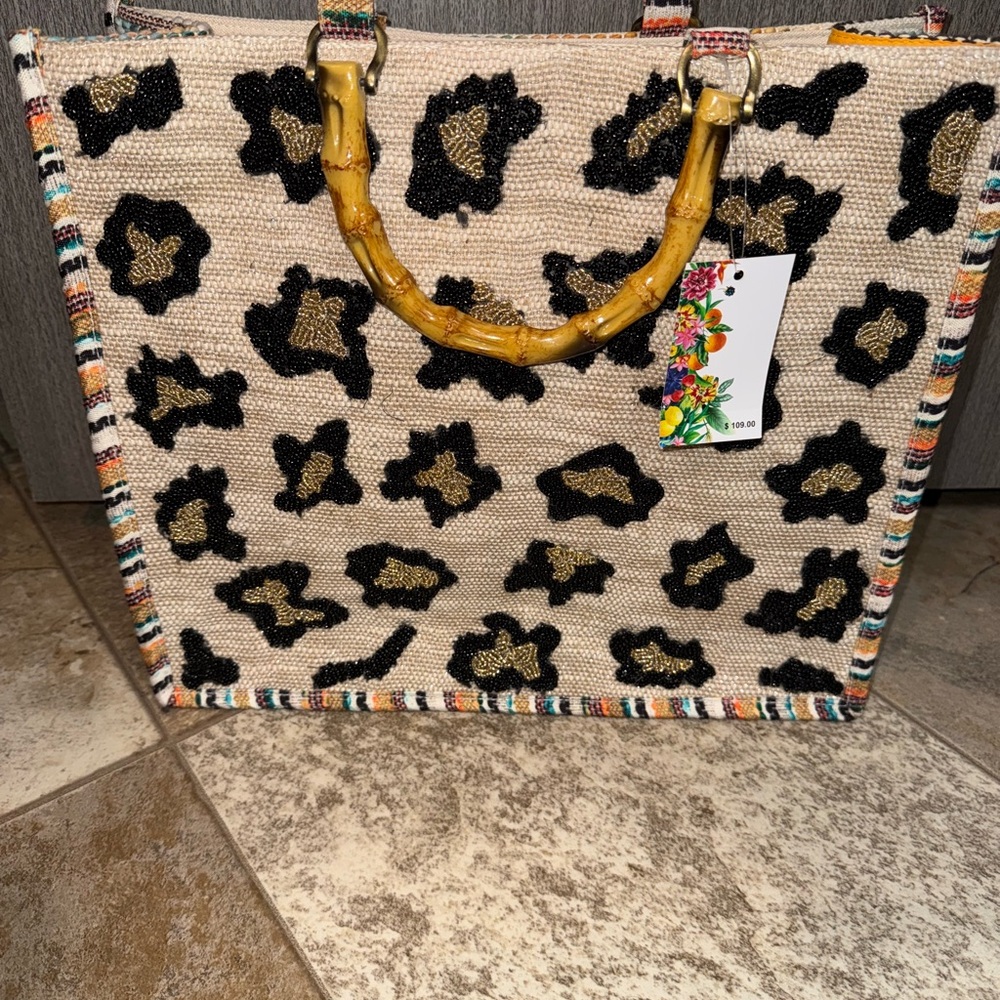 Stylish Leopard Print Tote Bag